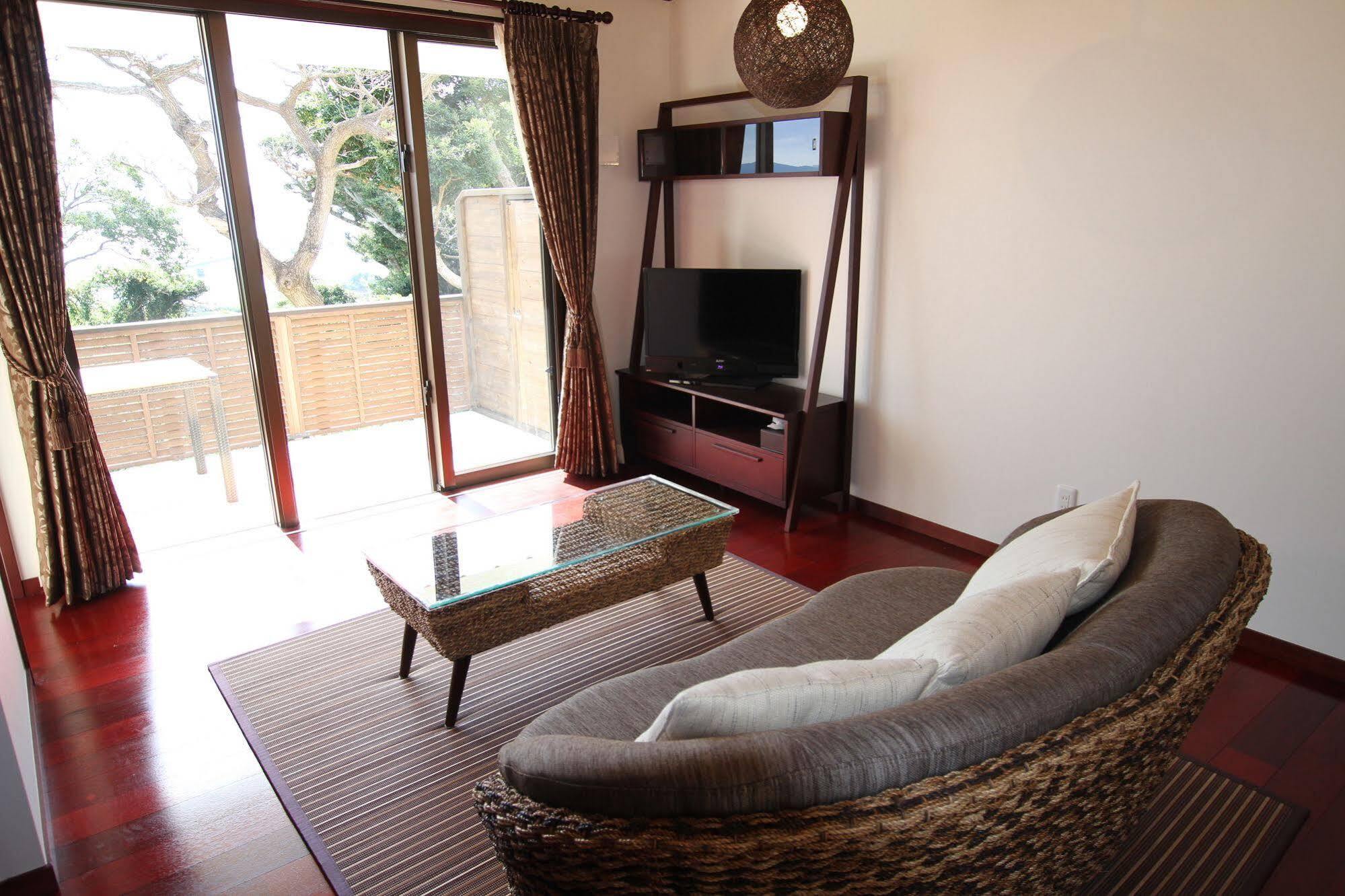 Ocean Hills Kouri Nakijin Exterior foto